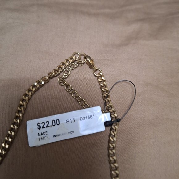 WOMAN NECKLESS,GREAT FOR THR SUMMER - Picture 2 of 2